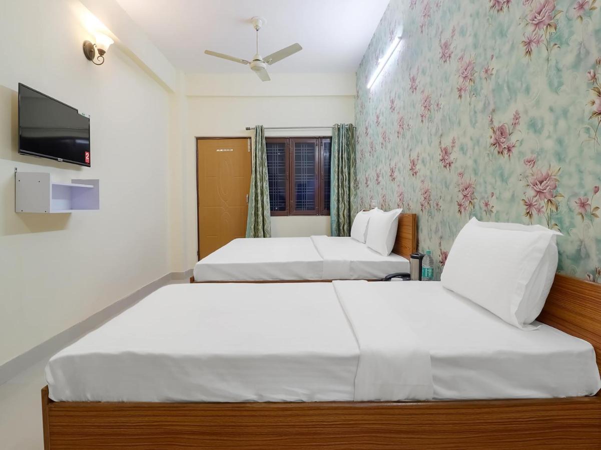 Oyo 84661 Lakshmi Home Stay Jhajra Exterior photo